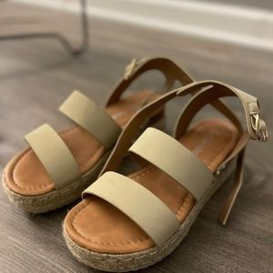 Weeboo platform sandals